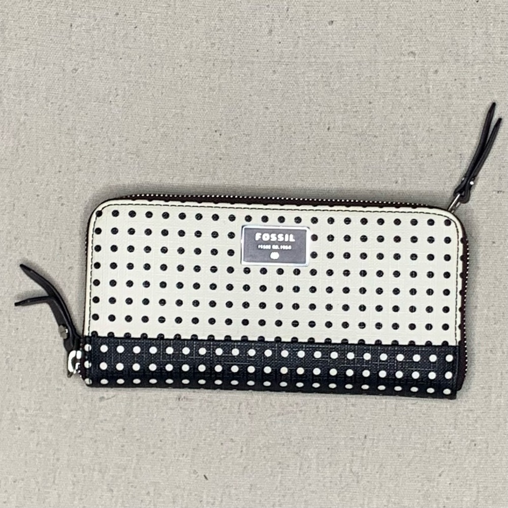 Fossil polka dot clutch wallet
